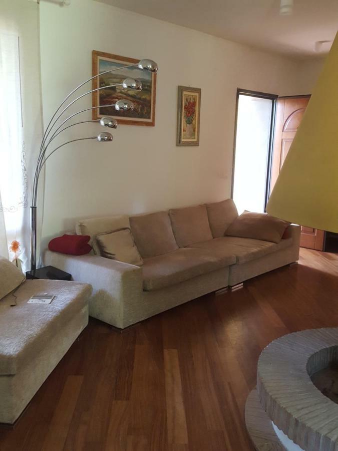 La Casa Della Quercia Guest House Lorenzana Eksteriør bilde