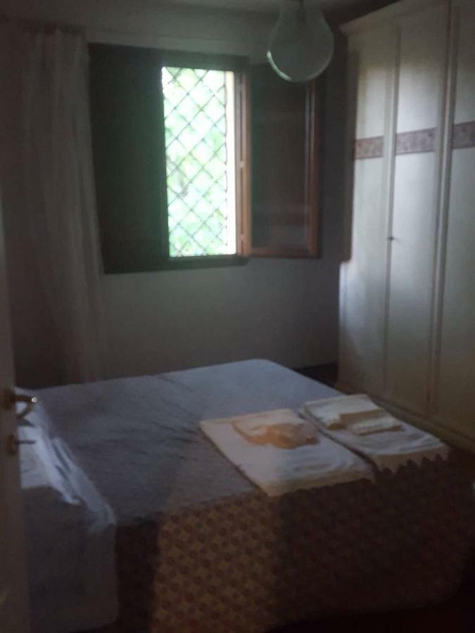 La Casa Della Quercia Guest House Lorenzana Eksteriør bilde